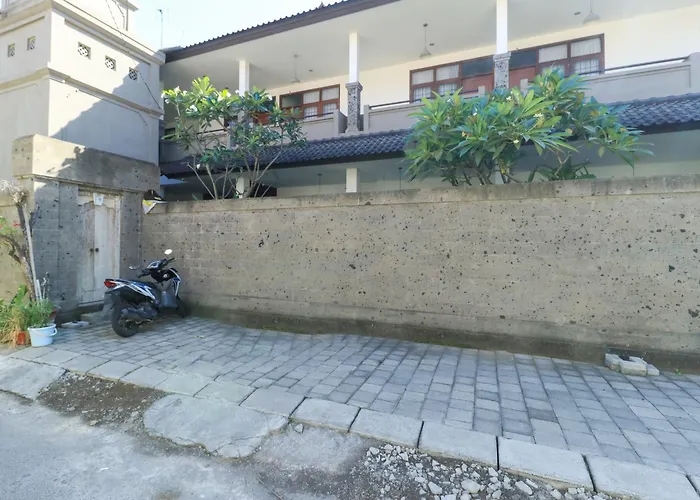 Pensión Kak Garden Kuta Lombok